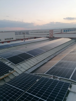 IMPIANTO FOTOVOLTAICO PANNELLI DA 420 W HC